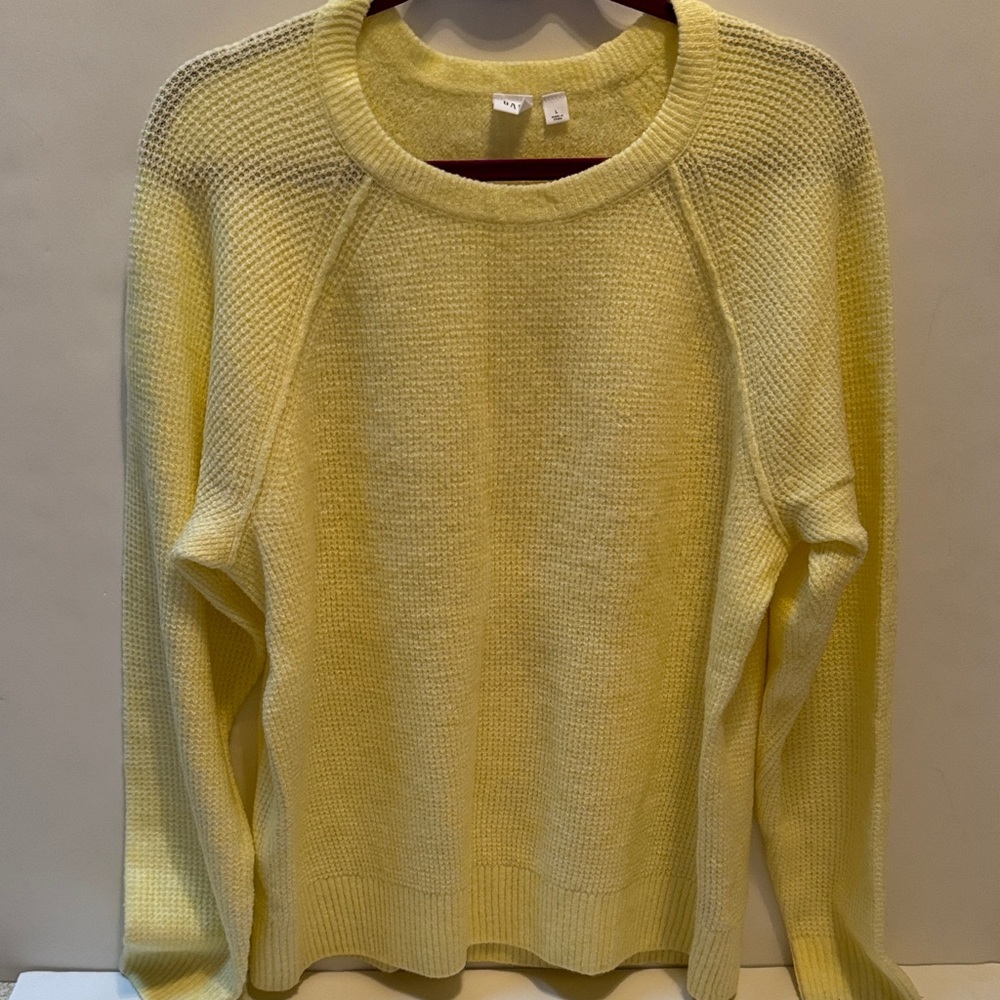 GAP Women's Sunny Yellow Crew Neck Sweater